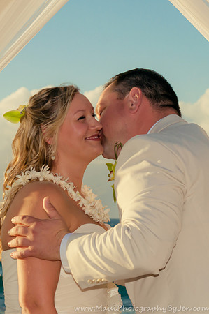 Maui Wedding Photographer in Kaanapali