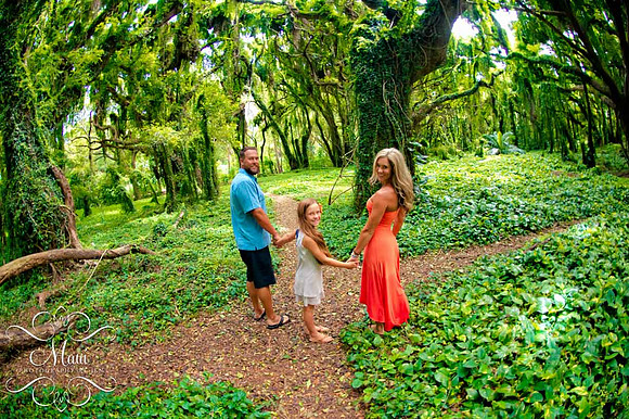 Photographers in Maui Captures Family