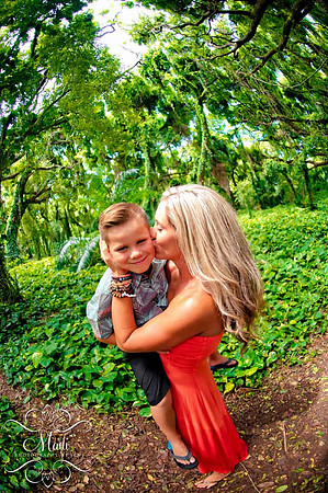 Photographers in Maui Captures Family