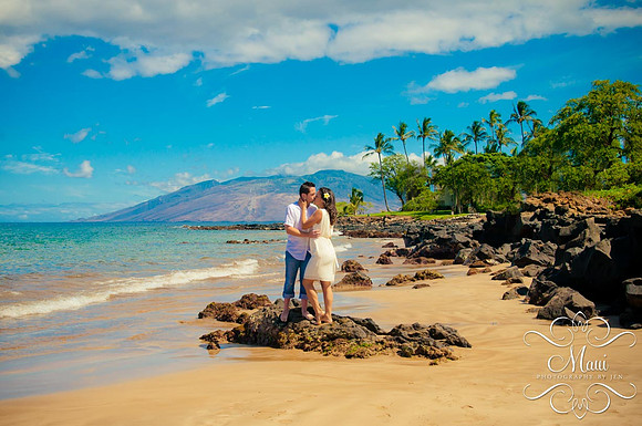 Maui Photography Couple Waterfalls Grand Wailea Resort