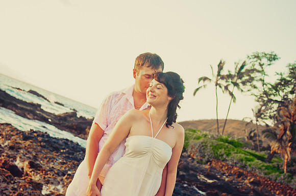 Maui Photographers with Honeymoon Couple